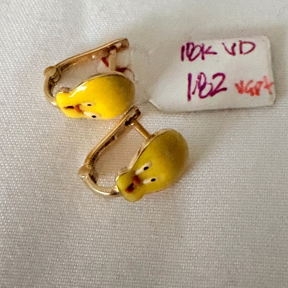 TWEETY BIRD 18 karat Gold earrings 1.82 grams saudi gold